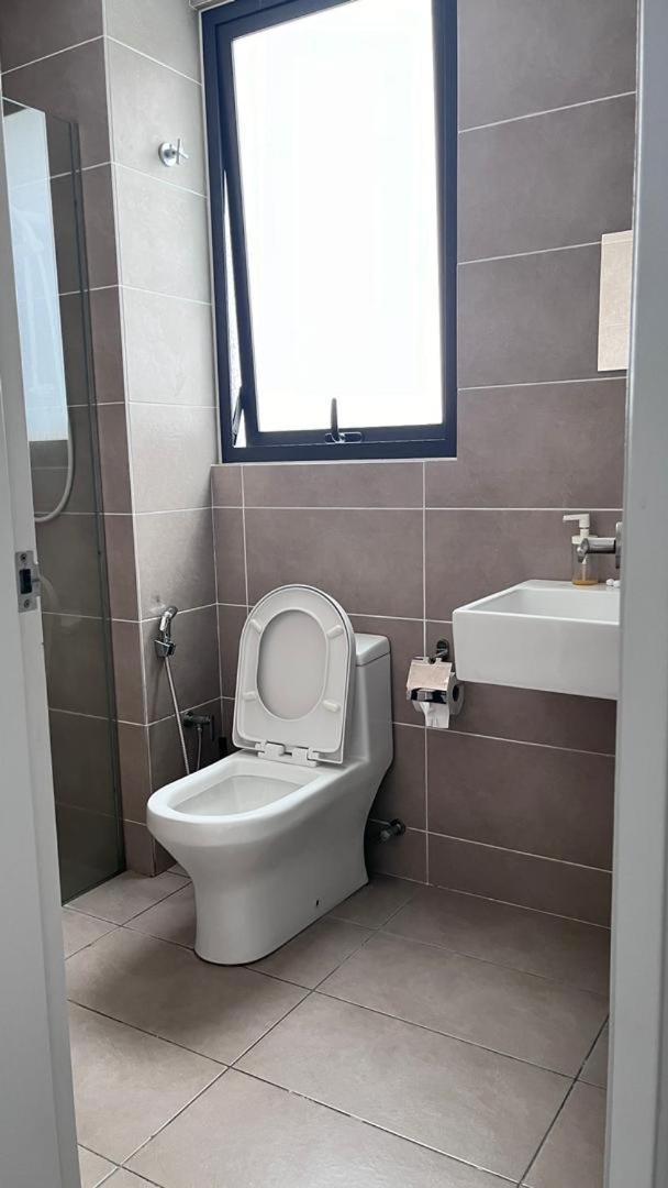 Fully Furnished Studio Unit. Sungai Buloh Exteriör bild